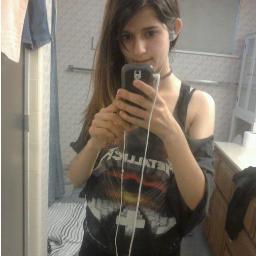 Uhhh,I'm obsessed Bands & Youtube Stars & Hello Kitty & Facebook & Brass Knuckles & METAL Music! & GOD!(: 15yrsoldbtw(: