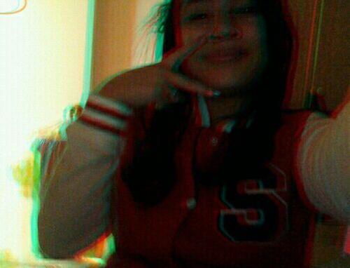 Sarah :$ follow me i follow back