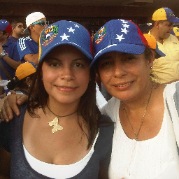 Licenciada en Educación Matemática y Física. Profesora Titular de la Facultad de Ingeniería de la Universidad del Zulia