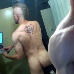 tdot266's profile picture. raw vers pig fucker