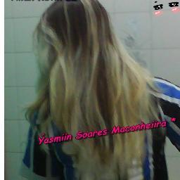 Sou muito chata , irônica , boba , fria , irritante , muito ciumenta , idiota , chamo palavrão pra caralho , palhaça , falo tudo que tenho a falar na cara mesmo