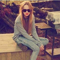 I'm 15, i work as model for Ashley Cook.I'm 100% Directioner Simpsonizer Belieber Mayniac
Follow me & i'll follow you back :)
DM me if i haven't followed you