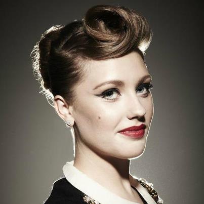 Page for all @Ella__Henderson fans! Ella we love you! #teamella