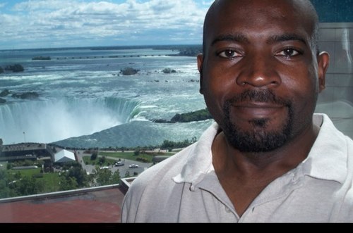 Monsrat's profile picture. I travel to work and work to travel.