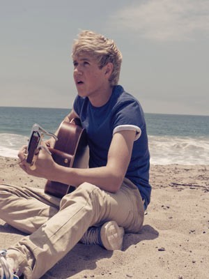 LIVE WHILE WERE YOUNG
