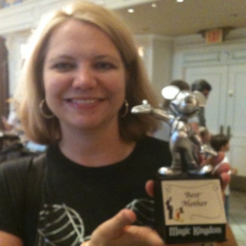 AmeJAndrews's profile picture. wife to hs sweetheart, mom to 3sons, disney fan, 3rd grade teacher