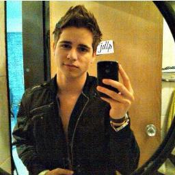 FothozQeParten's profile picture. Soy mujer♥.
¿Facebook? http://t.co/9xCvWnXHup.