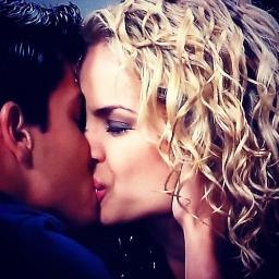 @lua_blanco & @Aguiarthur Entraram na minha vida de um forma que não vão sair nunca mais..AMOo   
 MTOOO VOOOÇ'S !  -Vivo no mundo de Luar- ♥