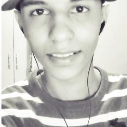 -' Eu to na mesma pegada meu sonho de moleque ♫ .