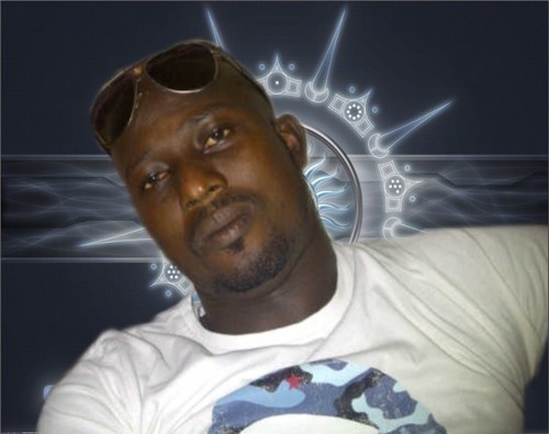 horlarmee10's profile picture. Calm and friendly guy.