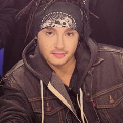 Tokio Hotel, Tom Kaulitz, Interatividade. Since: 18/11/2010