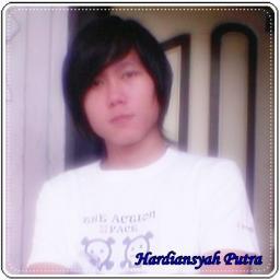 Kadang kita lupa, bahwa untuk melihat diri kita, jalan terbaik adalah melalui mata orang lain. Follback just mention.