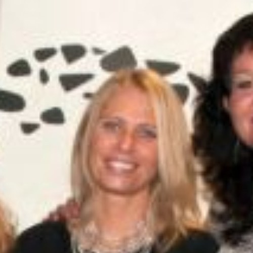 sirialma's profile picture. Eiendomsutvikler, interesse for utdanning og idrett. love to ski downhill . faktafreak og dypt opptatt av inkludering og likeverd