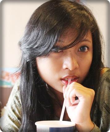 ♥@GerryCookie , UPI YAI Fakultas ekonomi, jurusan Akuntansi , carming :p