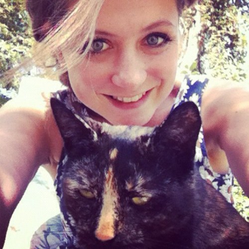ig: katyteaandtravel 

PhD student
Marketing