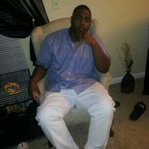 IAmCjDiggz's profile picture. Boss.