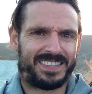 FrankSchaap's profile picture. dad - designer - dreamer
Surfer - synthesizer