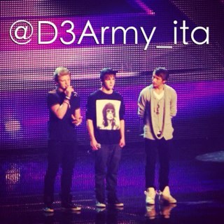 First Italian Army for this amazing boys. We are @redskittles_ & @heyitsLN ~ @District3music Follow :) Would you join us?