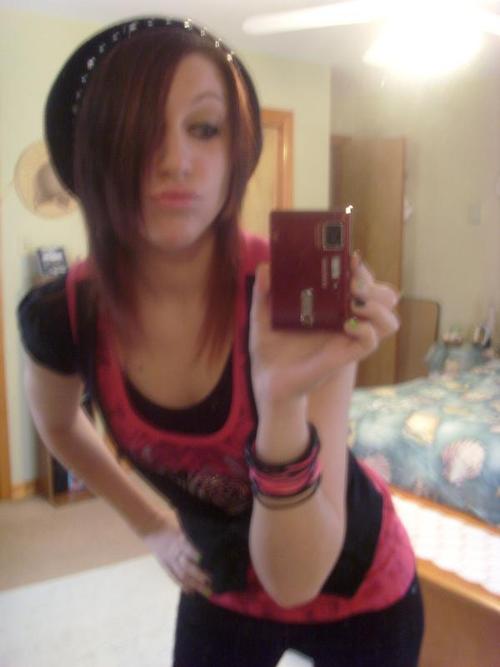 lauralg6's profile picture. 