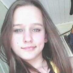 Alguem tentando naum pirar com esse mundo cruel, segue que eu sigo devolta amores..amo one direction. Nao liga, sou loka desde q eu nasci