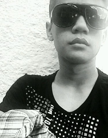 Binhosouza27's profile picture. Adoro ser o q sou .....