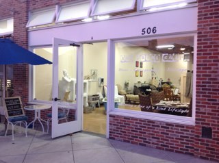 magicgirl5's profile picture. intuitive consultant, spiritual teacher, channel, empath and magic girl
Owner of The Paint Chip - Newport Beach, CA