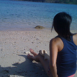 carlavictorious's profile picture. live. laugh. love