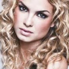 Lua minha  diva  maravilha '' TE  AMO''  do  fundo  do  meu coração  !!!