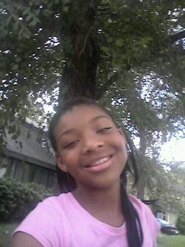 naynaybolton's profile picture. 