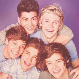 Vivo en chile ..soy  fanatica de 1D♥
