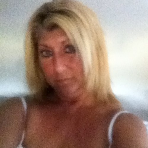 Engmf11's profile picture. Independent female working in healthcare over 30 yrs. Raised 3 children all grown & successful. Proud Italian/Irish. VS,fleece,yoga pants, Italy, Ireland,CC...