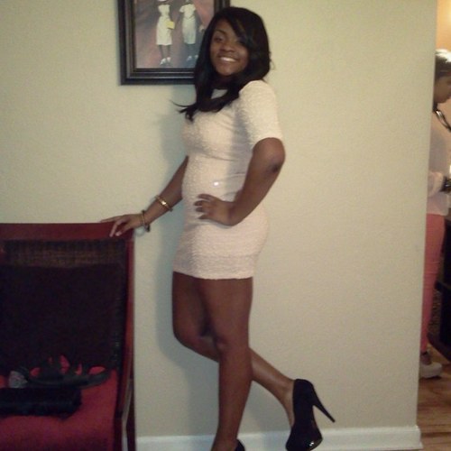 outspoken. cheerleader . volleyball player . Scott Smiths cousin . Brian's best friend . 3.0 GPA . & since you here FOLLOW ME (: