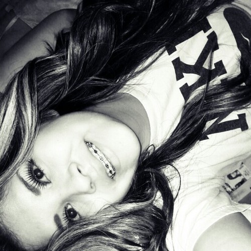 -fallow me (/.\)