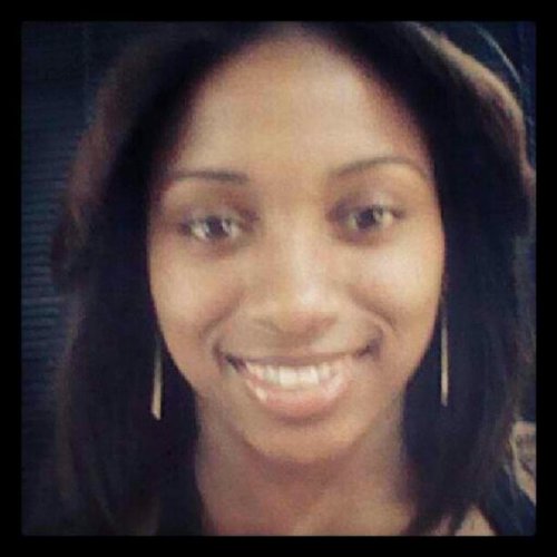 Wifey over here .On a money making mission

Love does not claim possession but gives freedom

 #teamfollowback #Teammajors