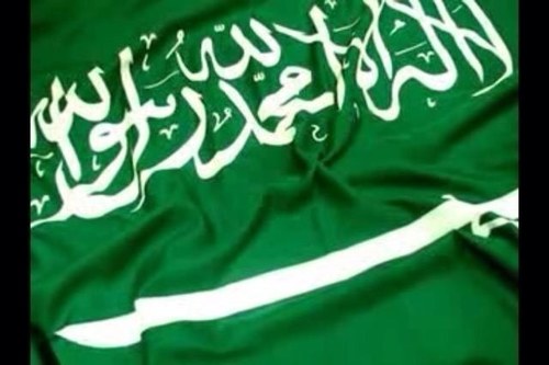 متزوج ..واب لستة نجوم ..وانتقي من اتابع بعنايه ..أمقُت التحزُبات وجميع الفرق الا من على سُنة محمد وصحبه وبلادي هي اطهر بقعة على وجه الارض