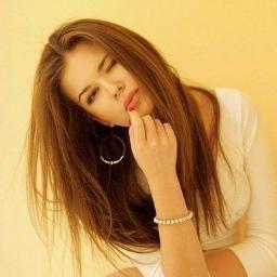 Я смотрю на мир по-новому. Я - будущее, хранящее в себе прошлое. Я - загадка, на разгадку которой уходит жизнь. Во мне есть смысл. И у каждого я свой.