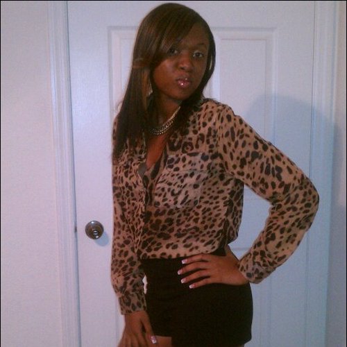I'm the sweetest chick you'll ever met.
Type of chick to put a real nigga on his feet.