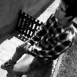 Apaixonado por skate,musica e chocolate =)