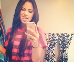 § Hi! Im Jasmine and im a freshman. Im majoring in performing arts. {Single, straight} §