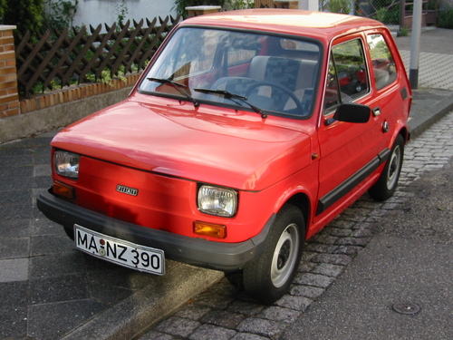 Rechtsanwalt, Hobbies: Italien, Ape, Alles was mit Funken zu tun hat.