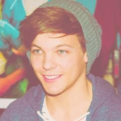 Sou um garoto, que tem muita admiração por cinco caras super fodas, que mudaram minha vida! E que tem orgulho de ser BOY DIRECTIONER :)