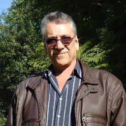 Confiável, Espiritualista,Vegetariano,Não fumante, Abstêmio e principalmente Amigo.