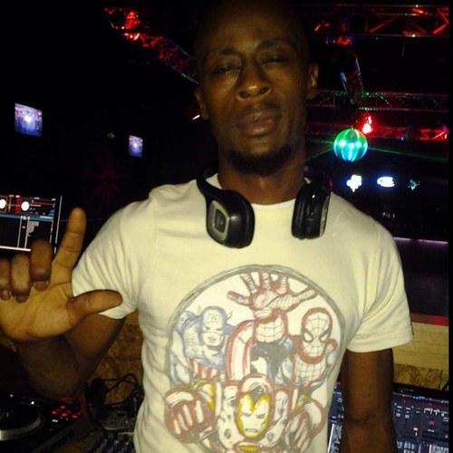 Dj K-Ron!!!..facebook/SoundCloud @KARMA DJ K-RON KARMICHAEL.IG DJKRON_318. DONT JUS FOLLOW ME CHECK OUT MY MIXDOWNS!.(EGR). Im Da New Age,Wen It Cums 2 Mixtapes