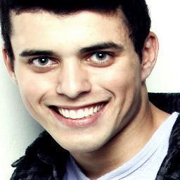 Gaúcho,Solteiro,Brincalhão,Amo Deus, Música, Praia, Futebol,Viajar!  'dono do @o1mentiroso   

          '       .assinem¬¬¬