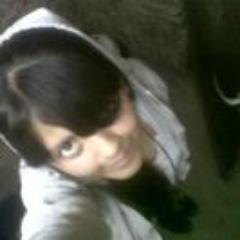 hola!!! amm weno aveces ando en skate mg el rap,rock,avril lavigne y evanescense amo a porta chau!