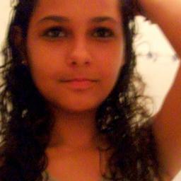 Hoje em dia eu não espero por um amor, apenas alguém que se importe comigo.