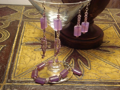 One of a kind hand made jewelry maker and avid ebook reader