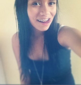 •Laura•Sofia•Official C9R20S♥Currently married with @JakeThrupp for about 8 months now but in a relationship with @CodySimpson #GCF Paarttaaaiiii♥