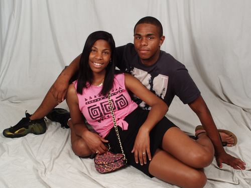 @thanaai__ isirreplaceble, @_siewwa_ been there since day one, but I be thugging with @alwayss_Lovee follow us (: