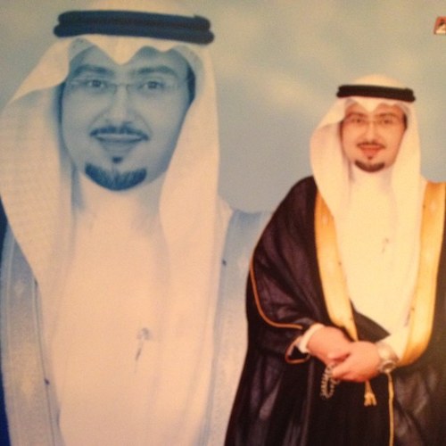حمد لله حياتي بسيطه أحب كل شي جميل لان الله عز و جل يحب الجمال